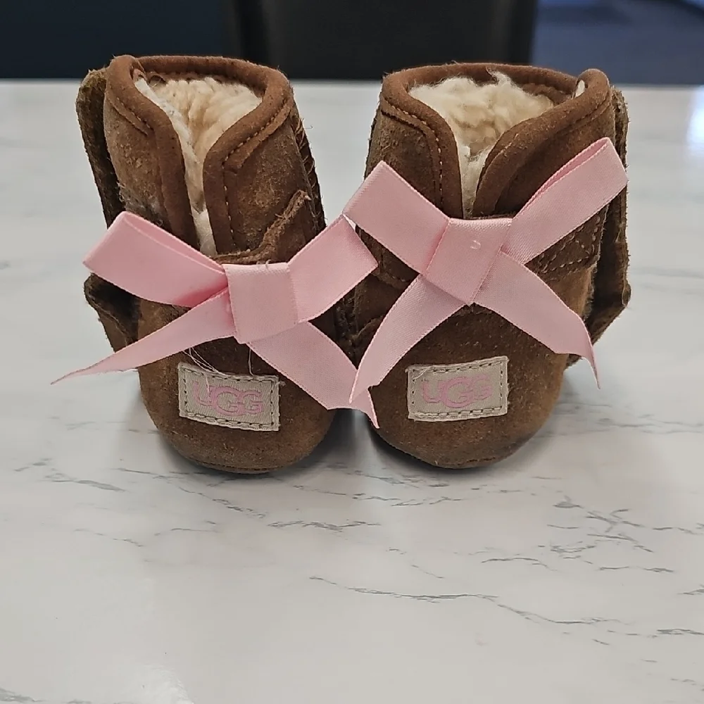 UGG Jessie Bow Brown Baby Booties with Pink Bow- Size 0/1